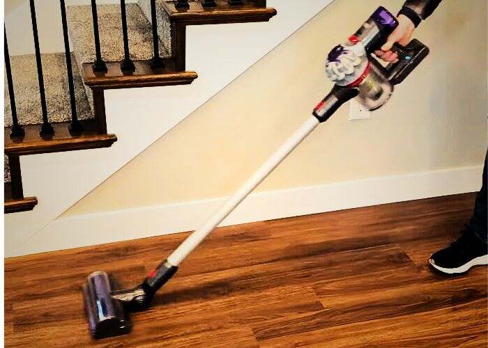 dyson v7 vacuum cleaner review dyson v7 vacuum cleaner review