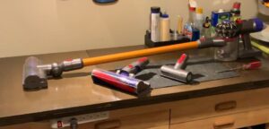 Read more about the article Dyson V8 Vacuum Review – Still Worth Buying in 2025?