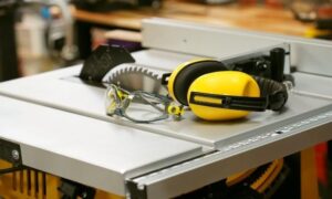 Read more about the article DeWalt DWE7491RS Table Saw Review: Should You Buy It?